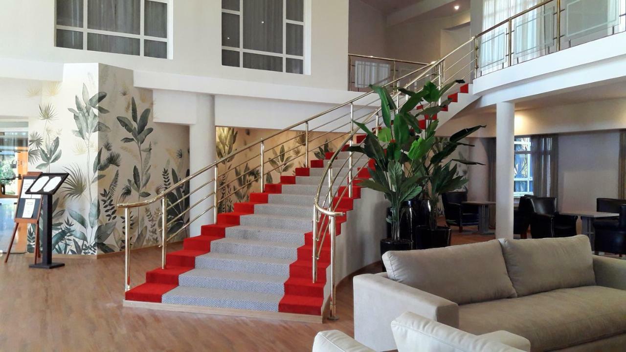 Catange Hotel Charata Exterior foto